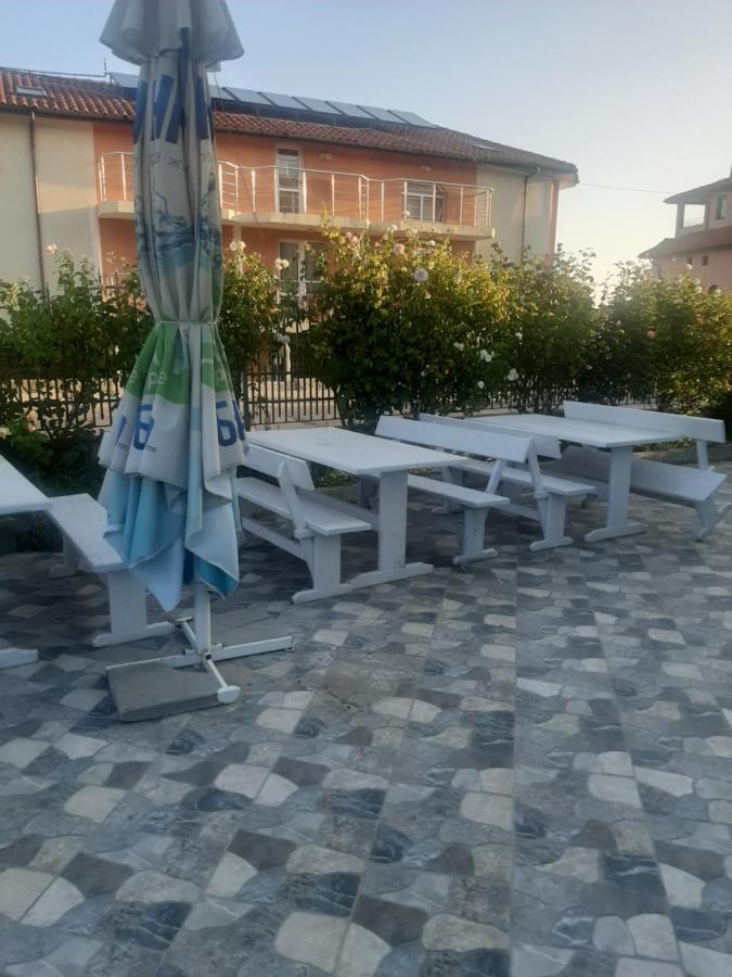 Family Hotel Coral Sozopol Exterior photo